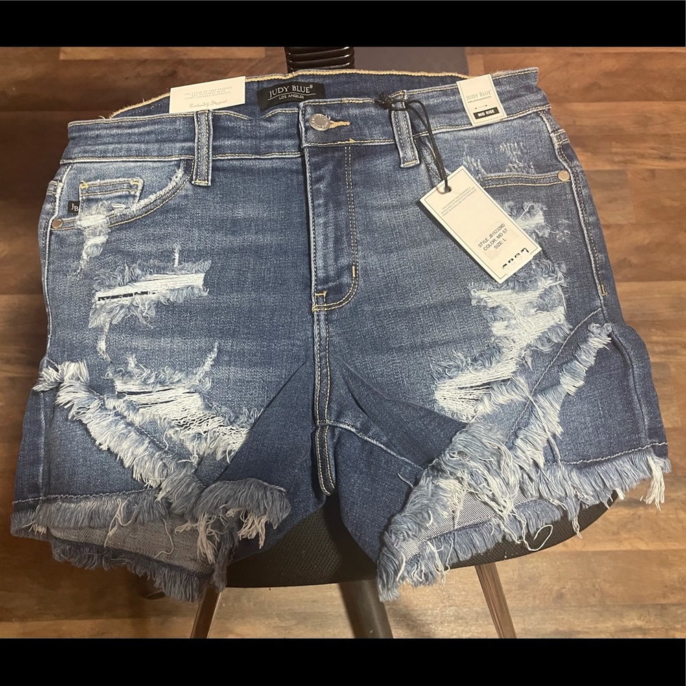 Judy blue shorts